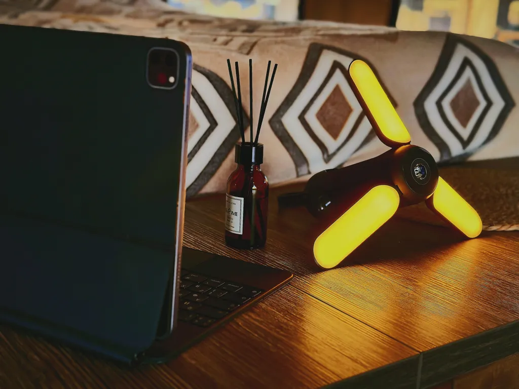 Домик-шатер