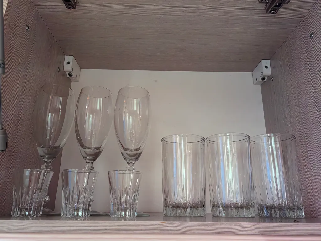 Квартира с отличным видом, душевой кабиной и балконом