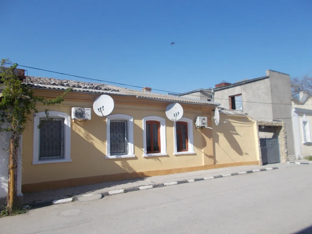 Комфортабельное жильё в исторической части города у моря