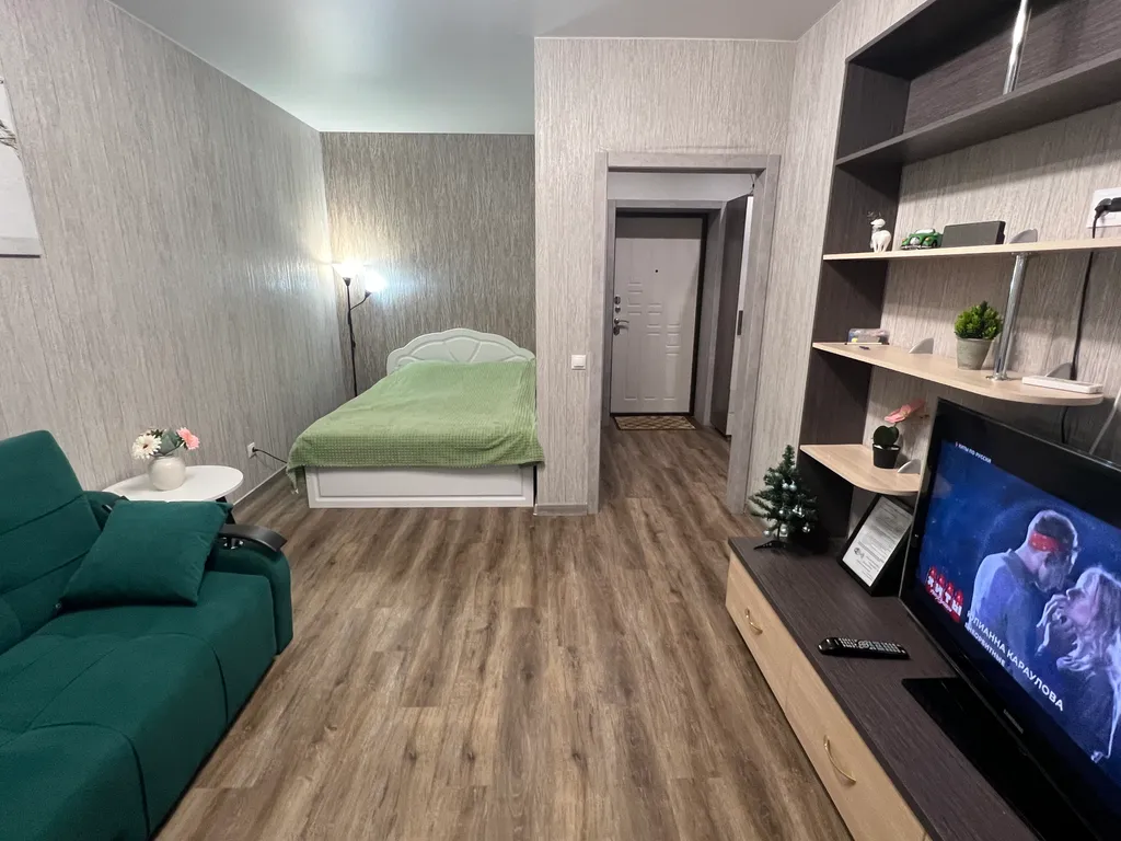 Уютная квартира с горячей водой круглый год и отоплением