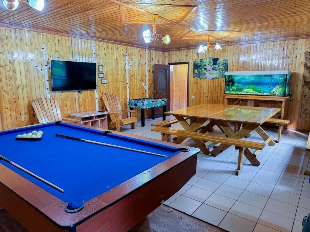 Дом с баней и бассейном