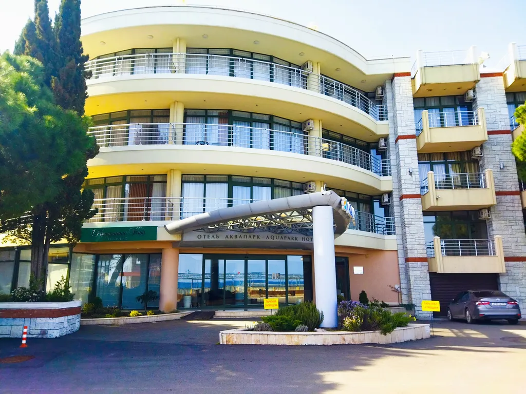 Апартаменты в отеле Аквапарк возле моря