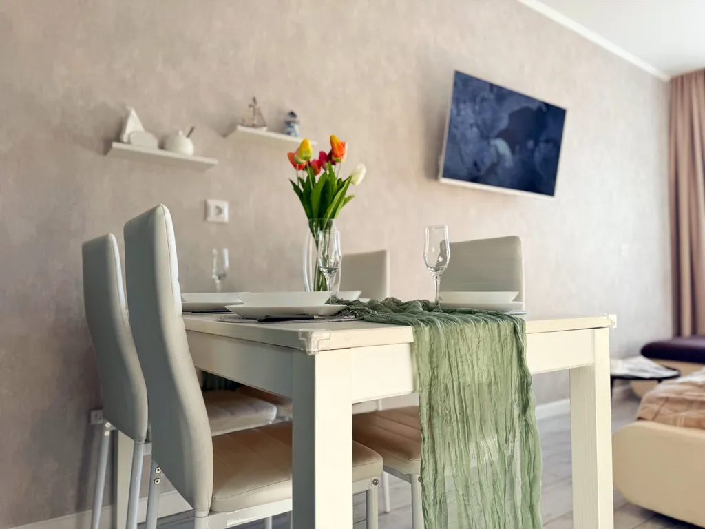 Евродвухкомнатная квартира с видом на море