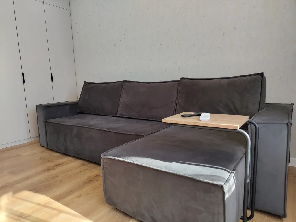 Стильная двухкомнатная квартира рядом с Экспоград-Юг