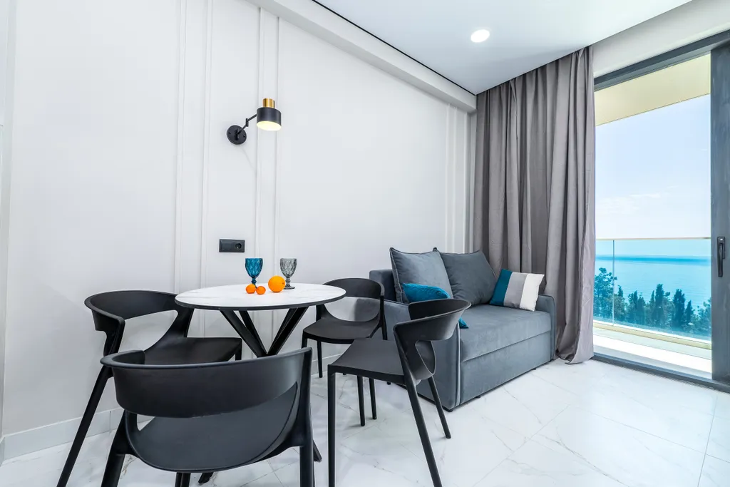 Видовая квартира на первой линии от моря