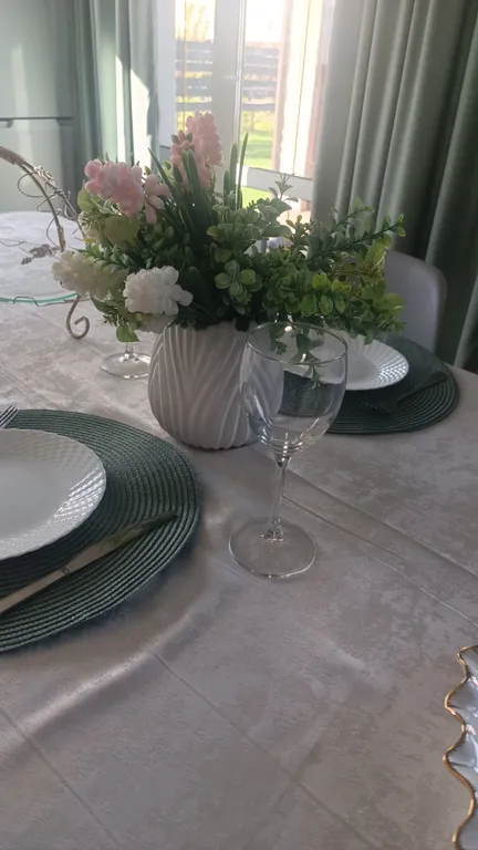 Большой уютный дом с камином