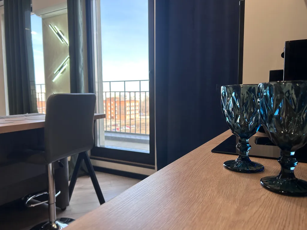 Современная студия с террасой