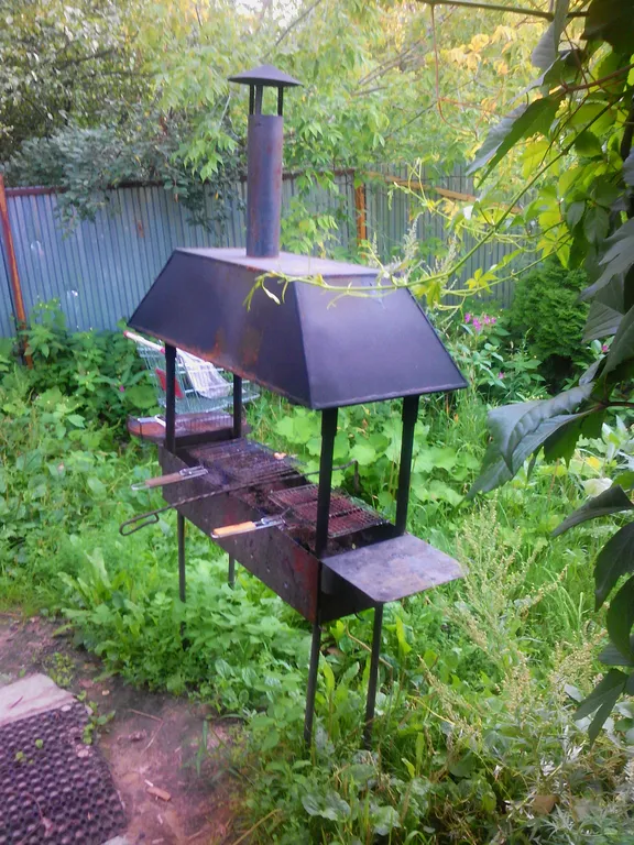 Бревенчатый дом в центре с баней и мангалом