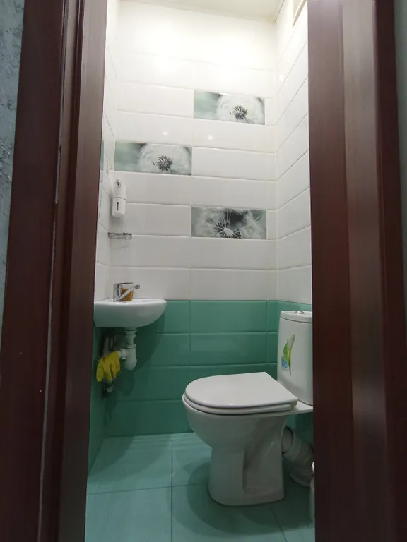 Светлая квартира, с темной зоной отдыха, на центральной улице