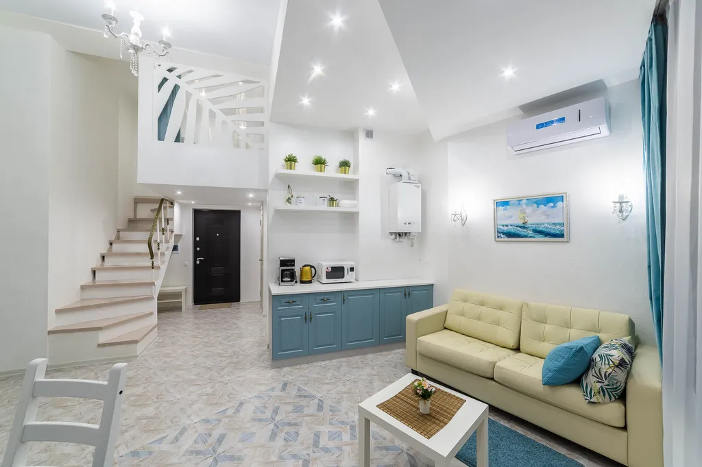 Двухуровневая квартира с видом на море и горы