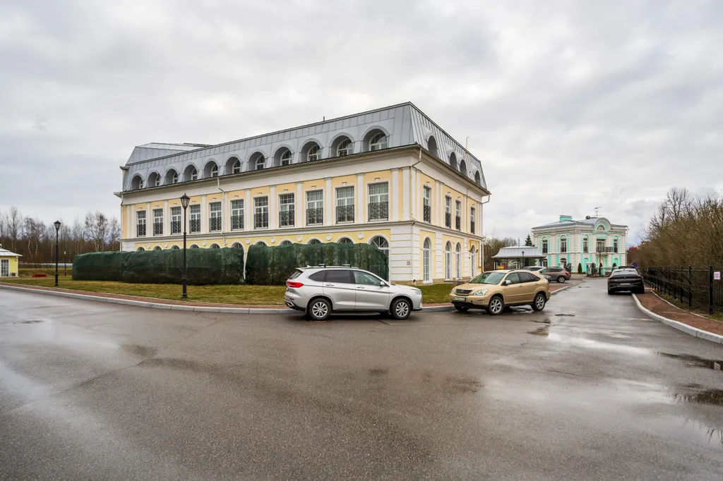 Трехкомнатная квартира в элитном поселке Лахта