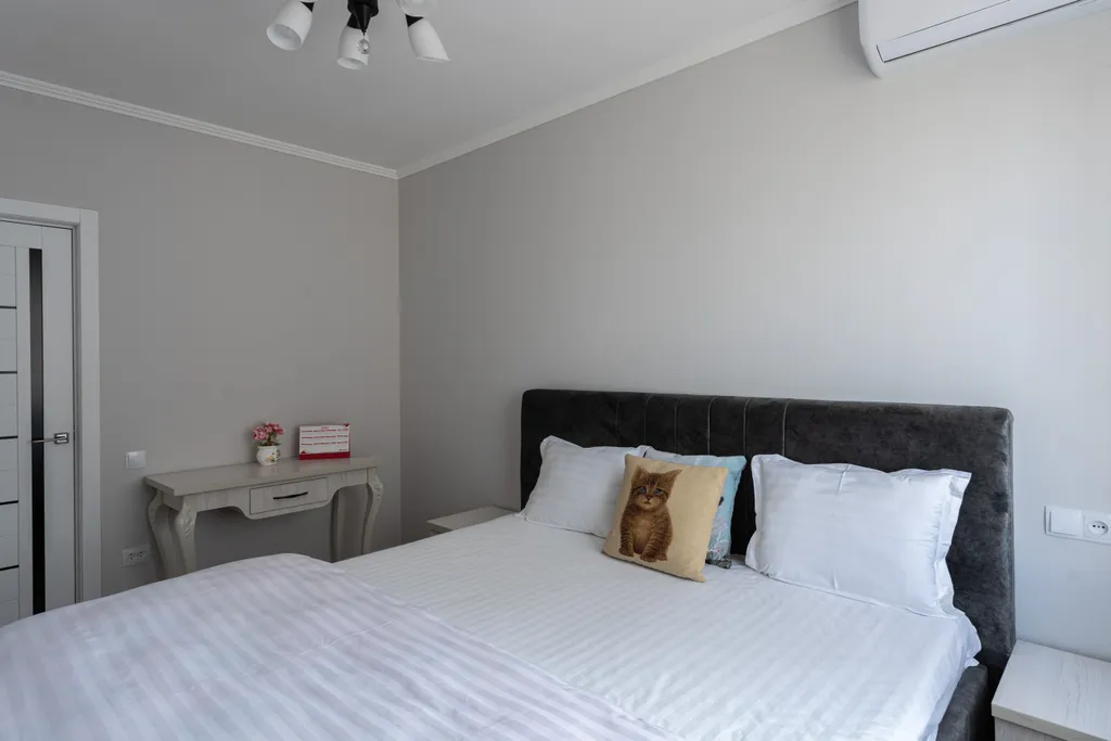 Senate Square Apartment