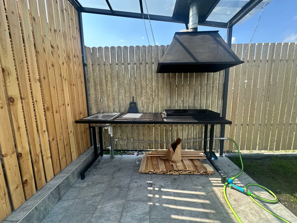 Уютный дом с видом на горы в Верхнем Фиагдоне