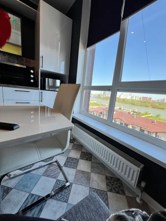 Современная квартира с видом на Кубань