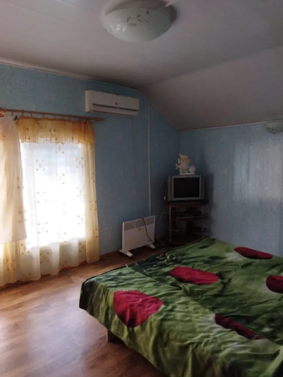 Благоустроенный дом на берегу реки Ахтуба