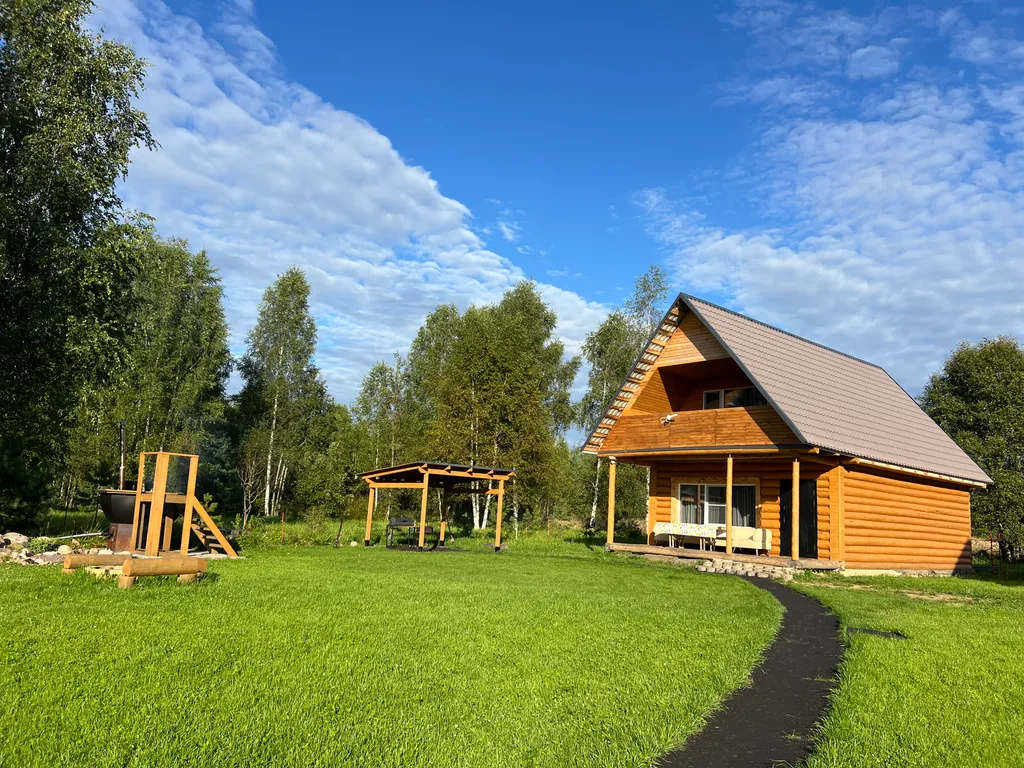 Коттедж Загородный дом для уютного отдыха с баней — Луга