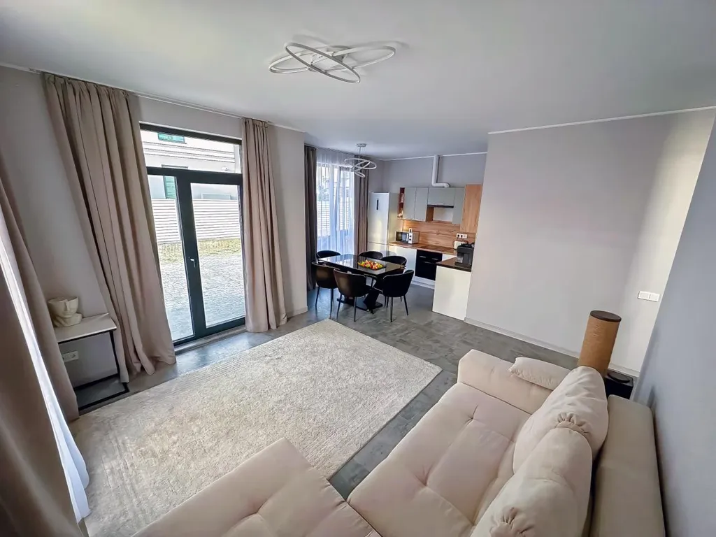 Уютный дом на море