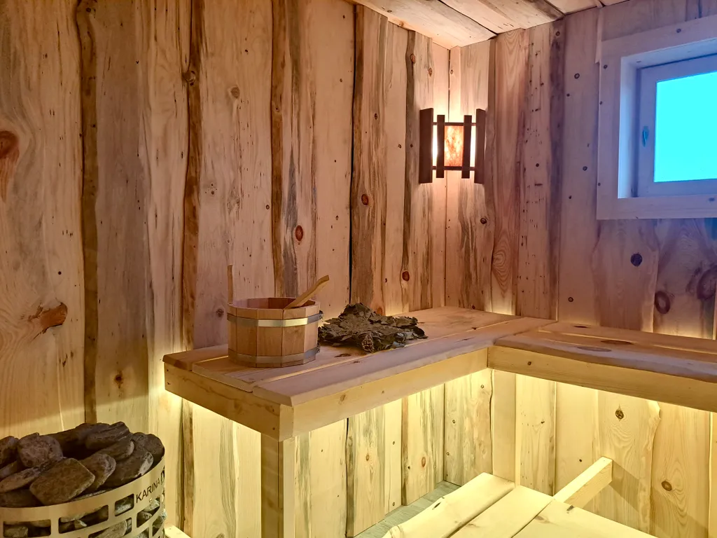 Домик для отдыха с гриль-мангалом, костровой и батутом