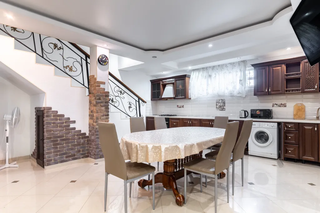 3-комнатная Квартира — аренда посуточно в Сочи