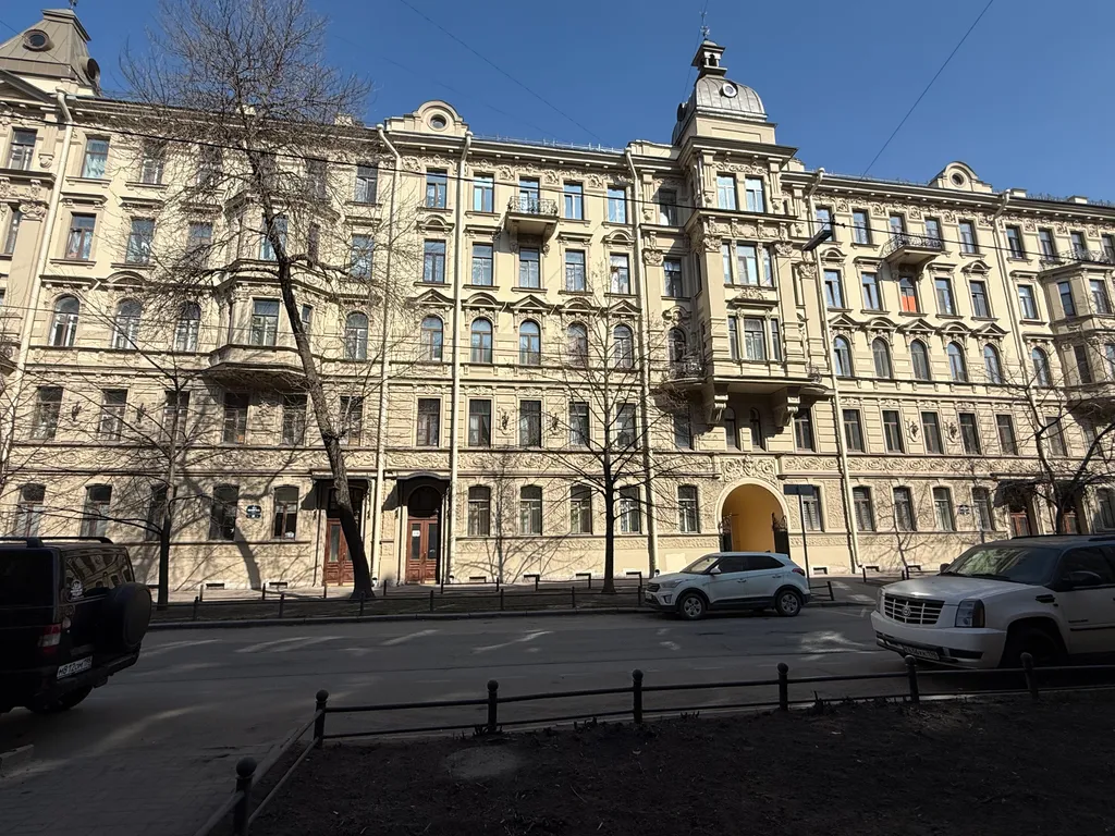 Квартира Отдельная квартира у метро — Санкт-Петербург