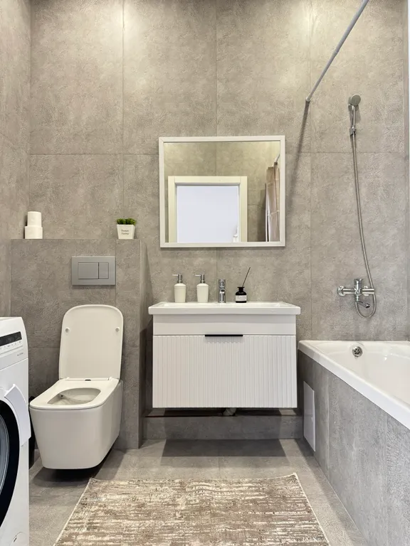 Дизайнерская квартира в центре столоцы