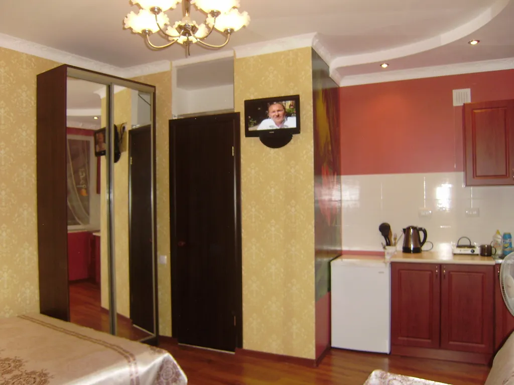 Квартира Апартаменты Ясень — аренда посуточно в Алупка