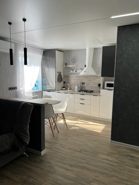 Квартира Уютная студия с дизайнерским ремонтом — аренда посуточно в Каменск-Шахтинский