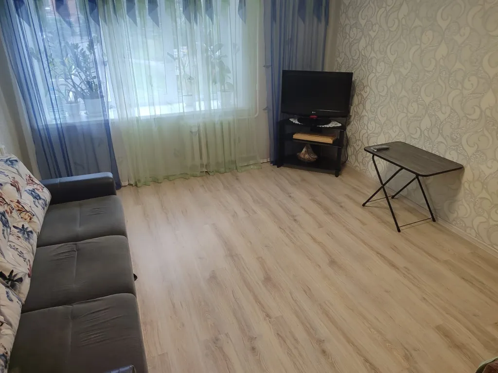 3-х комнатная уютная и теплая квартира с хорошим ремонтом