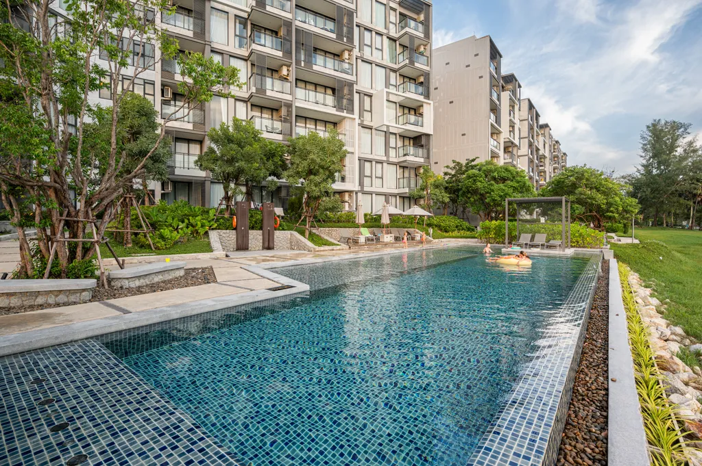 Просторные апартаменты в лагуне на Бангтао с видом на озеро и море