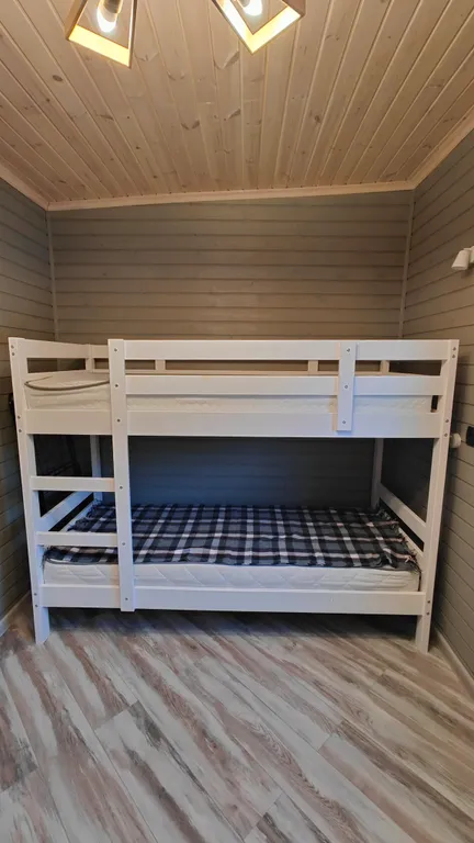 Дом с сауной рядом с лесом и озером