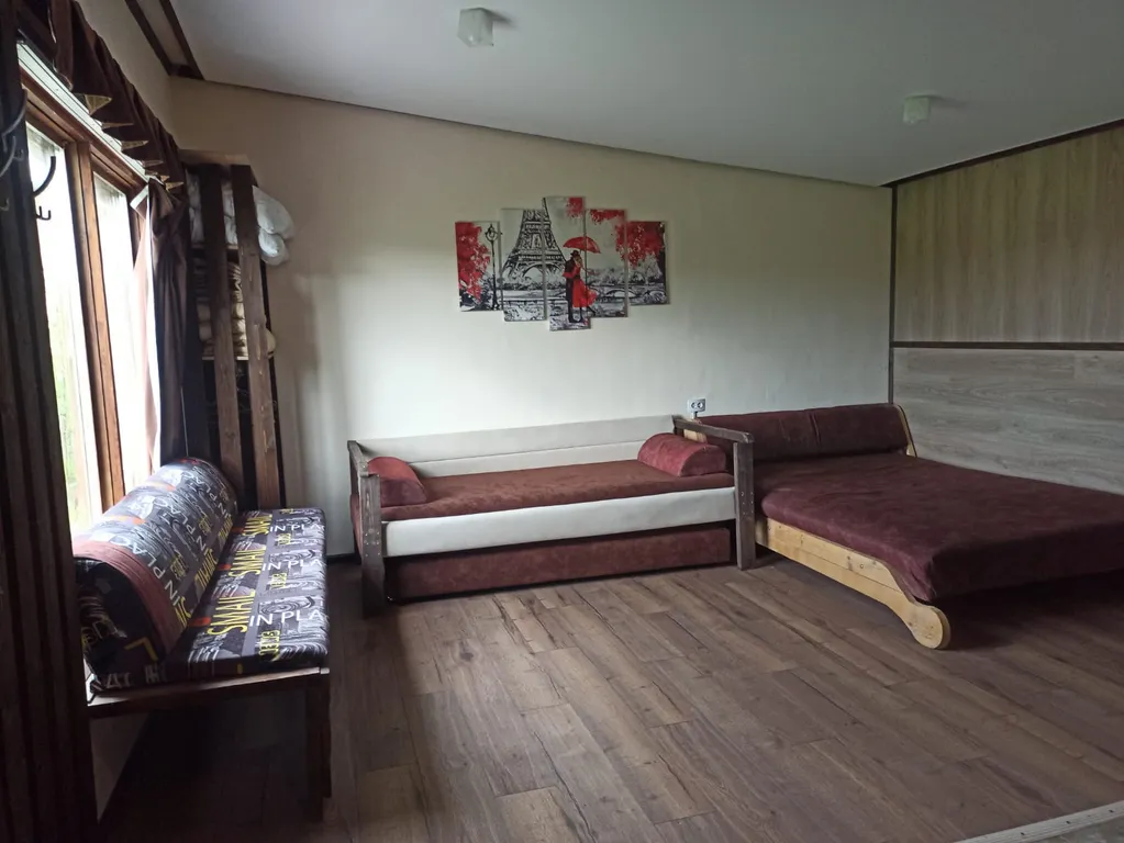 Коттедж Домик-студия с бассейном Париж — аренда посуточно в Белокуриха