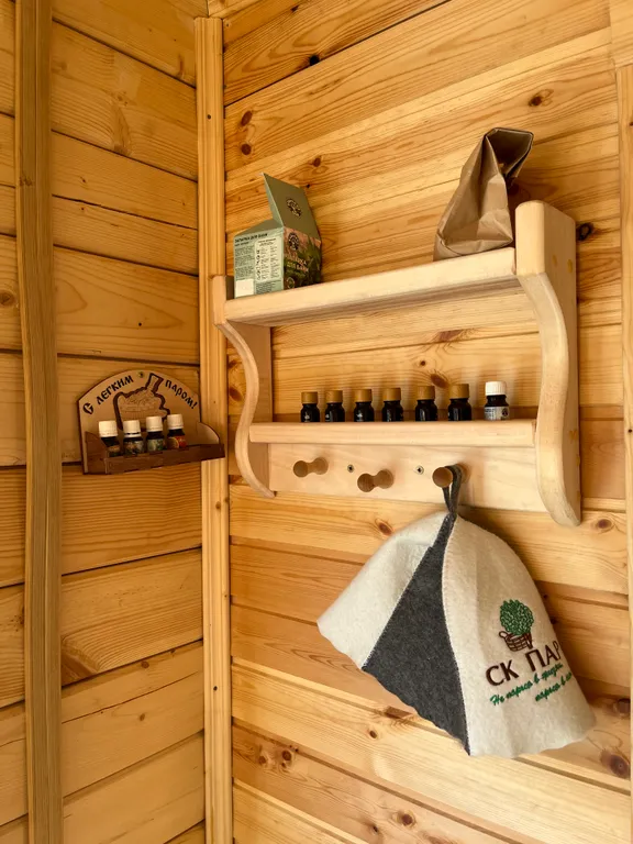 Дом в прибрежном парке