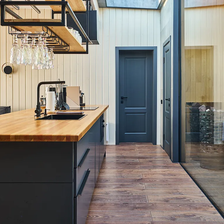 Домик в Икше с камином и сауной (Glassbox108 Premium 1)