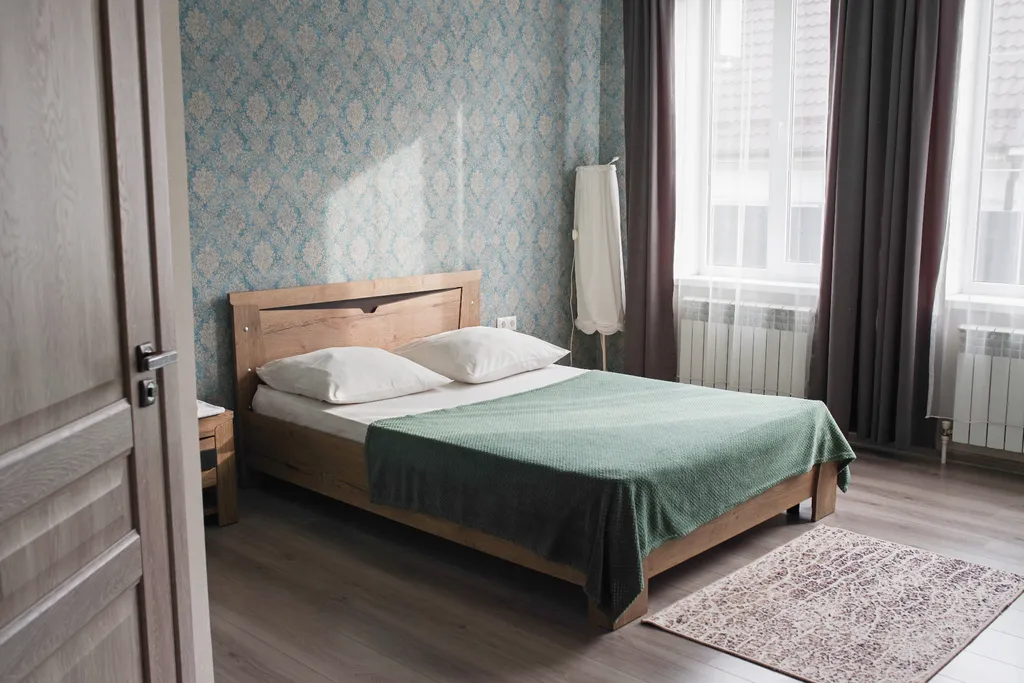 Квартира Уютная комната для двоих с двуспальной кроватью — аренда посуточно в Черкесск