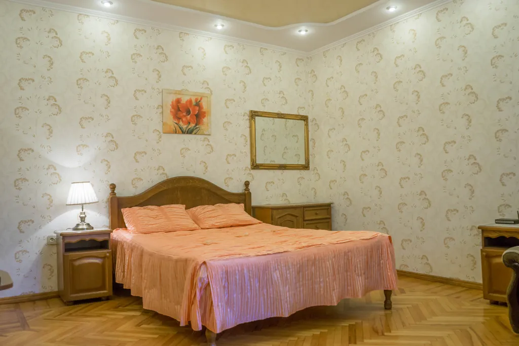 Квартира рядом с набережной со своим двором и паркингом