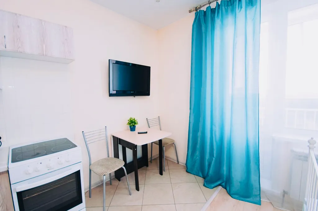 Уютная квартира рядом с жд вокзалом в новом доме.