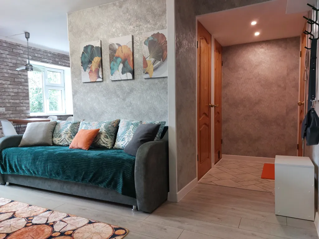 Квартира 3-комнатная Квартира — Великий Новгород