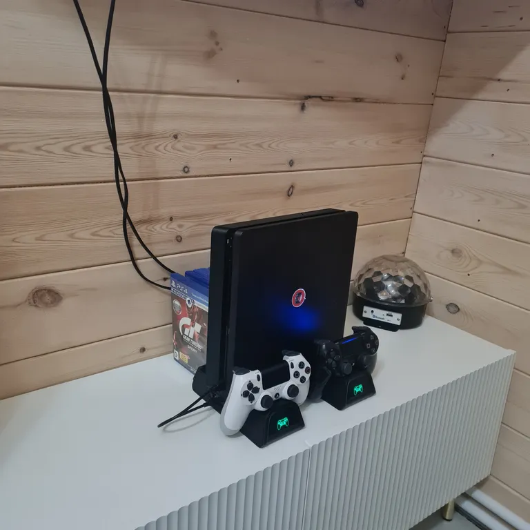 Современный дом с видом на горы