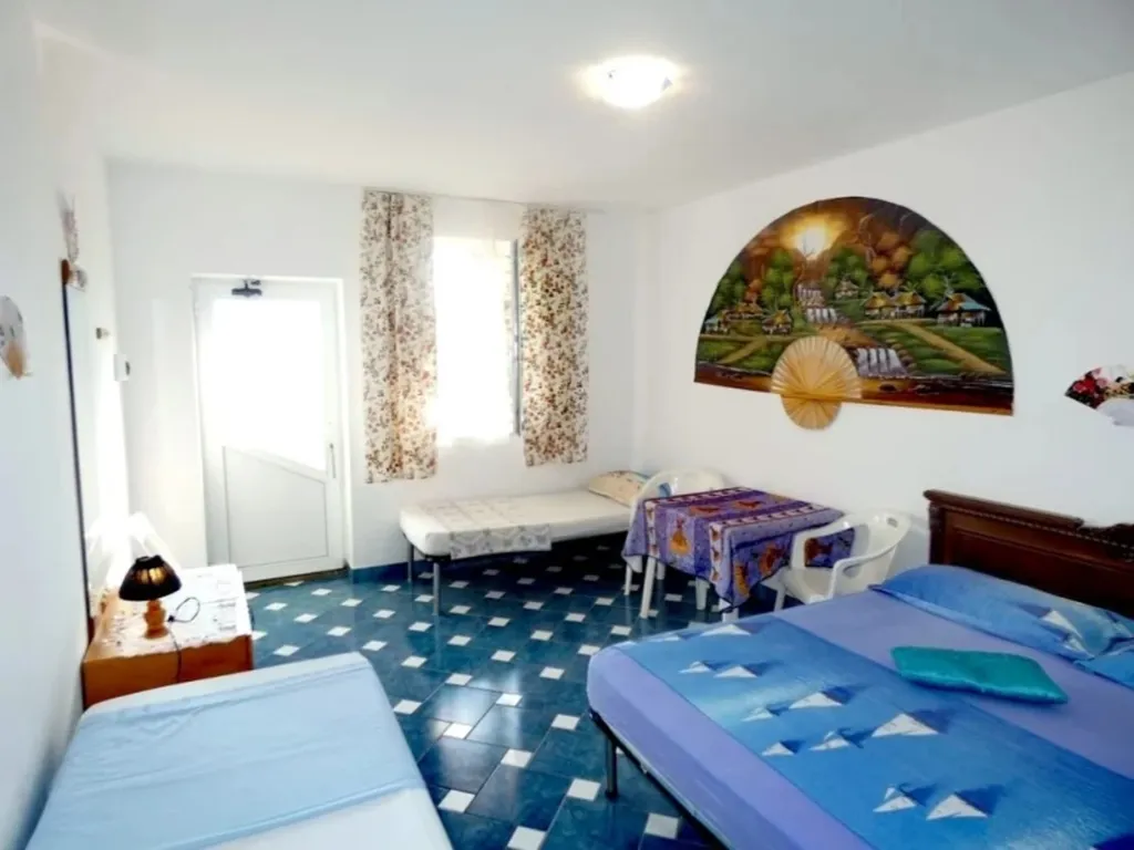 Квартира Комната — аренда посуточно в Штормовое