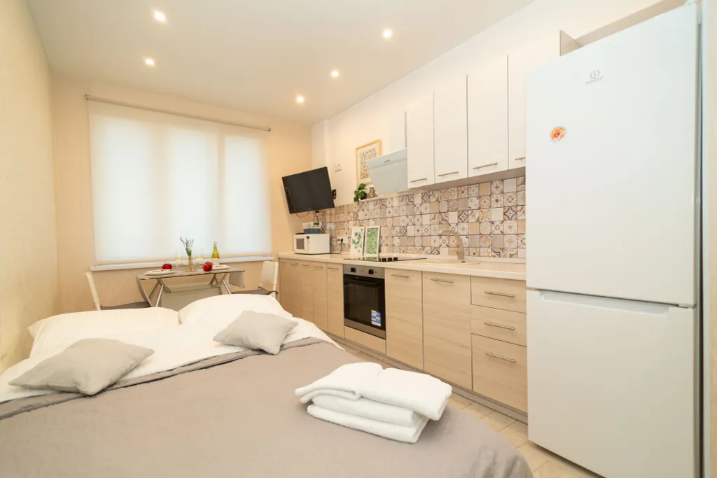 Уютная квартира для идеального отдыха, площадь Лядова, ТЦ Небо и Океанис