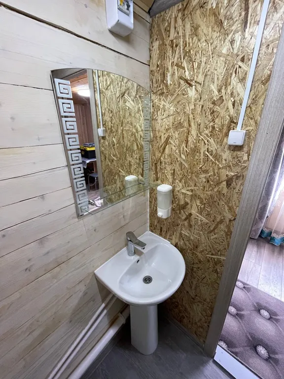 Домик с удобствами внутри