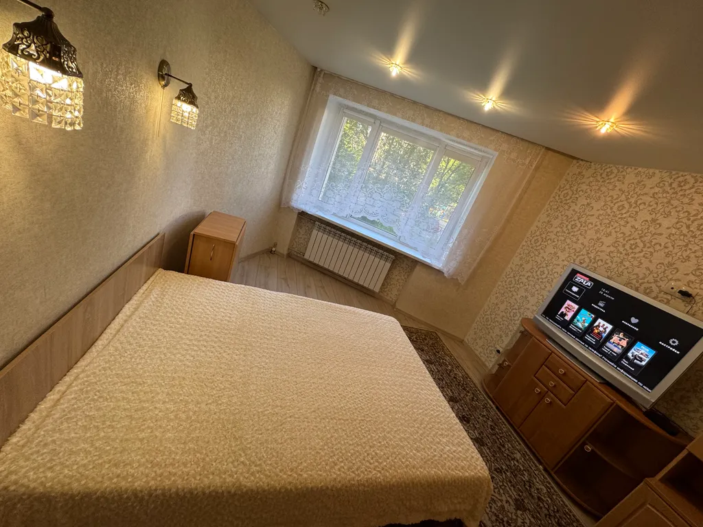 Комфортная двухкомнатная квартира в центре