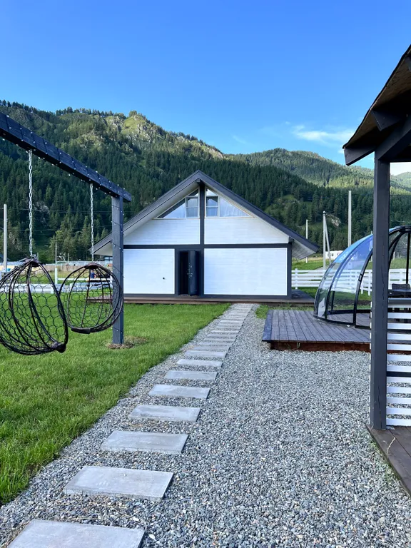 Коттедж с видом на горы