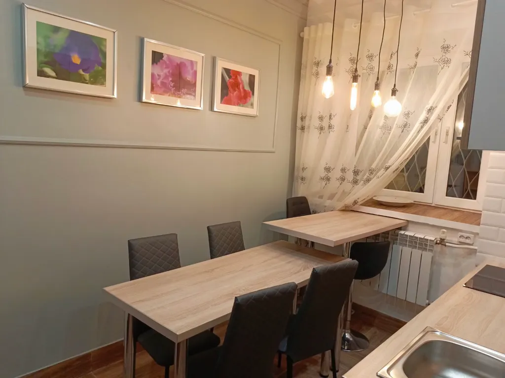 Гостевой дом Профессорский, коттедж в лесу недалеко от центра города