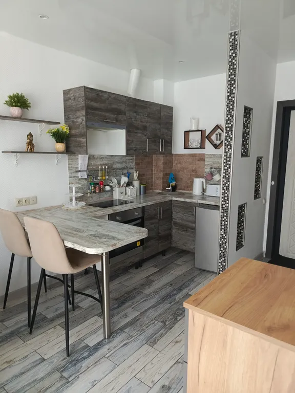 Студия с панорамным окном в Сириусе