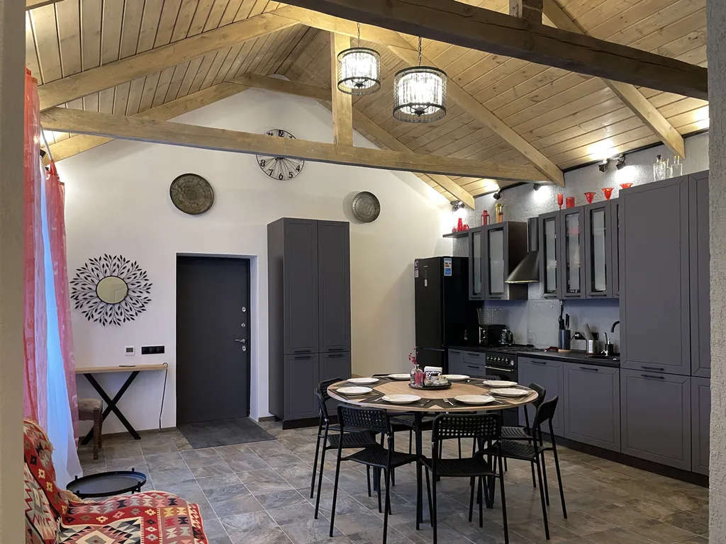 Касл руж - дом у Павловского парка