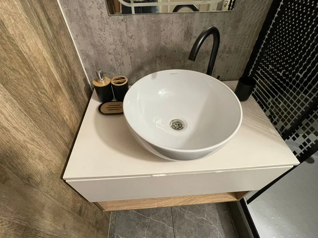 2-комнатная квартира рядом с Алмазом