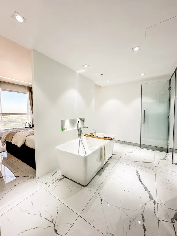 Стильная трёхкомнатная квартира