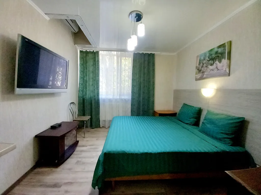 Уютная квартира-студия в центре — аренда посуточно в Мелитополь