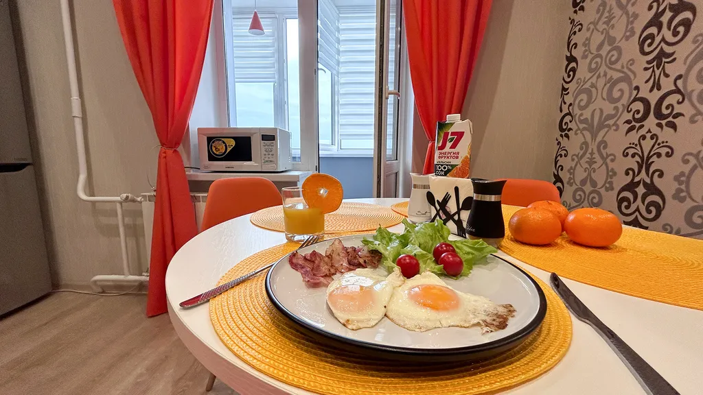 Уютный уголок для путешественников с видом на реку Волга